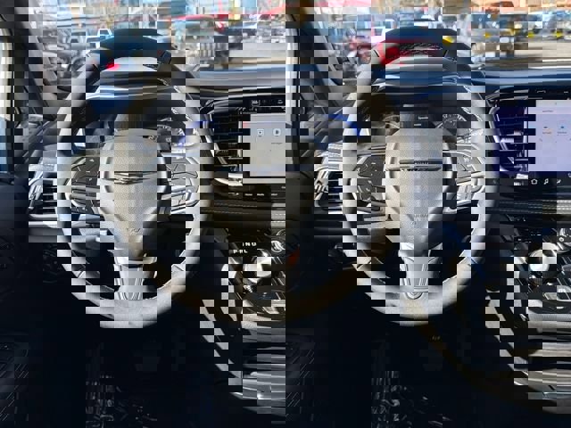 New 2026 Chrysler Pacifica Select image 10