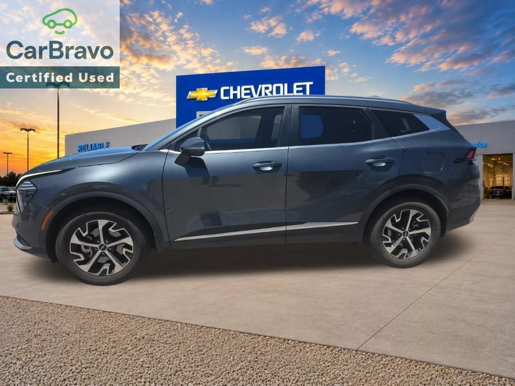 Used 2024 Kia Sportage EX AWD/4WD image 3