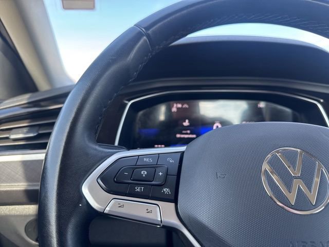 Used 2024 Volkswagen Jetta SE image 10