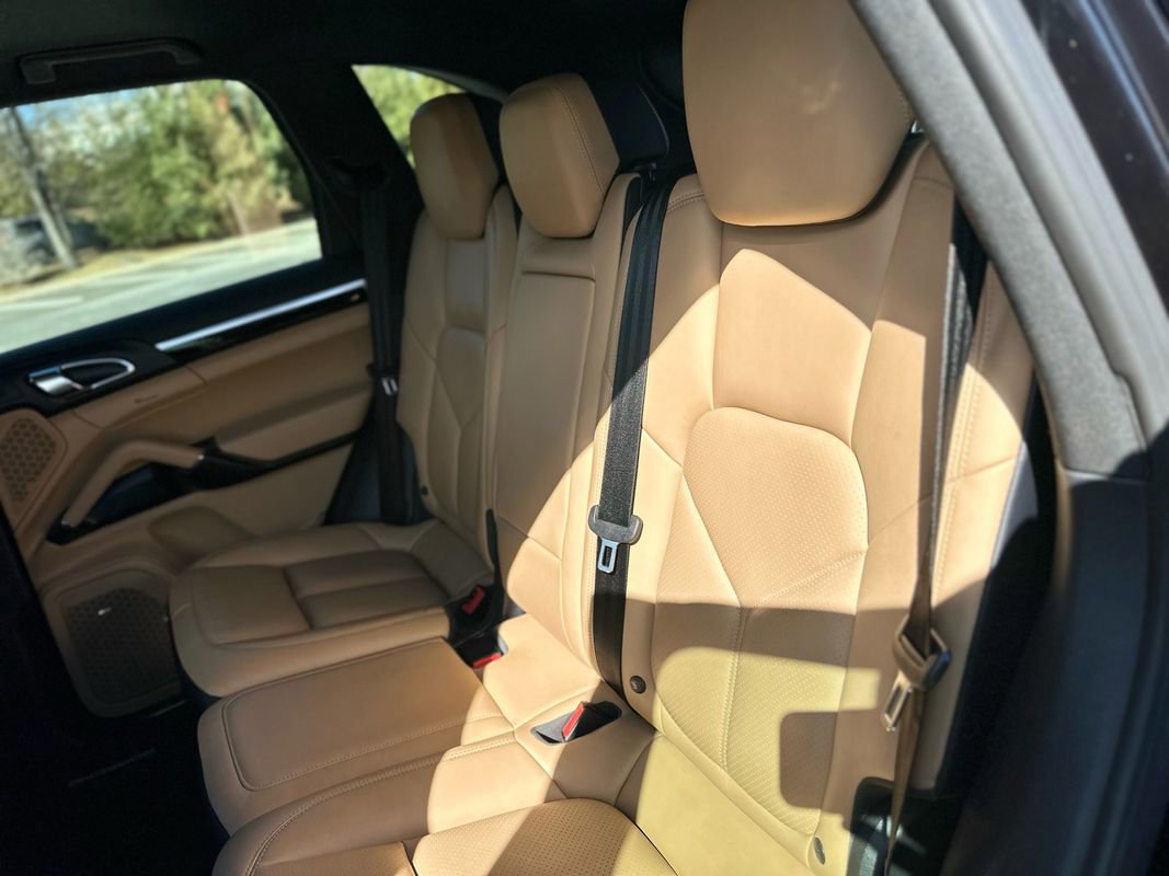 Used 2015 Porsche Cayenne Diesel image 30