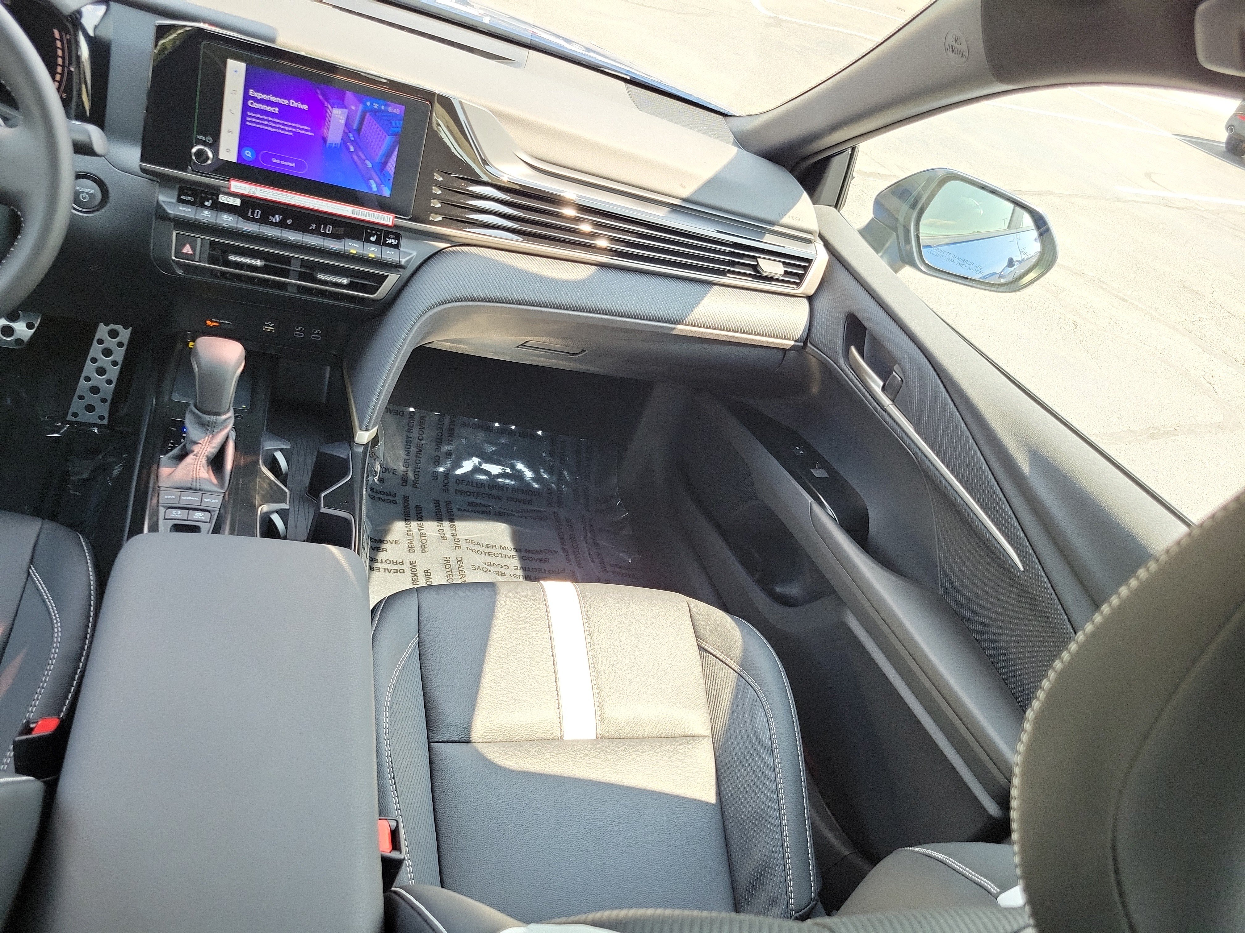 New 2026 Toyota Camry SE AWD/4WD image 15