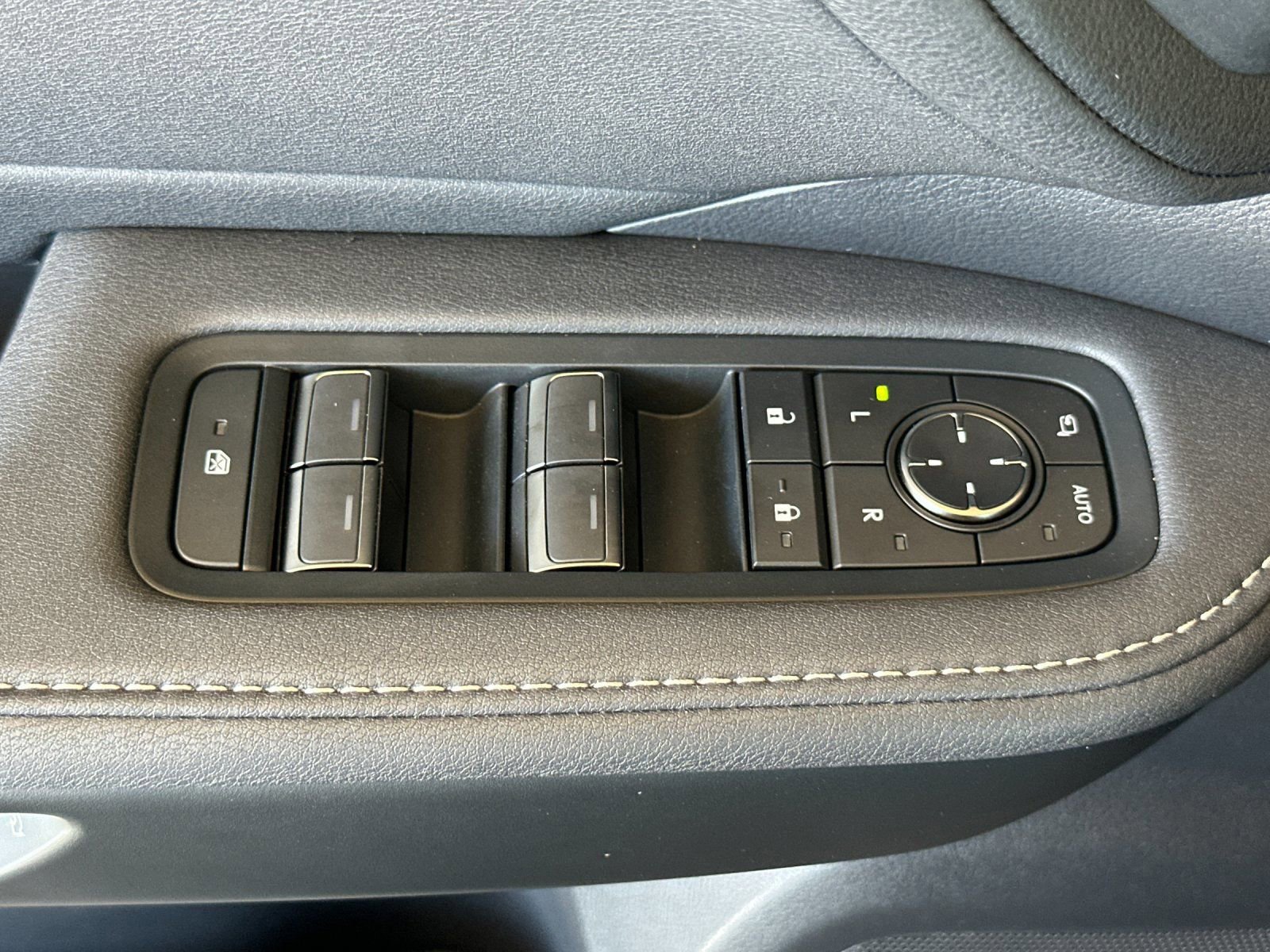 Used 2026 Lexus TX 350 FWD image 12