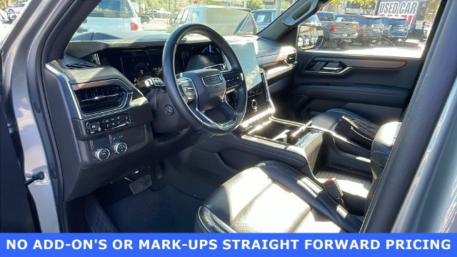 Used 2025 GMC Yukon Denali RWD image 10
