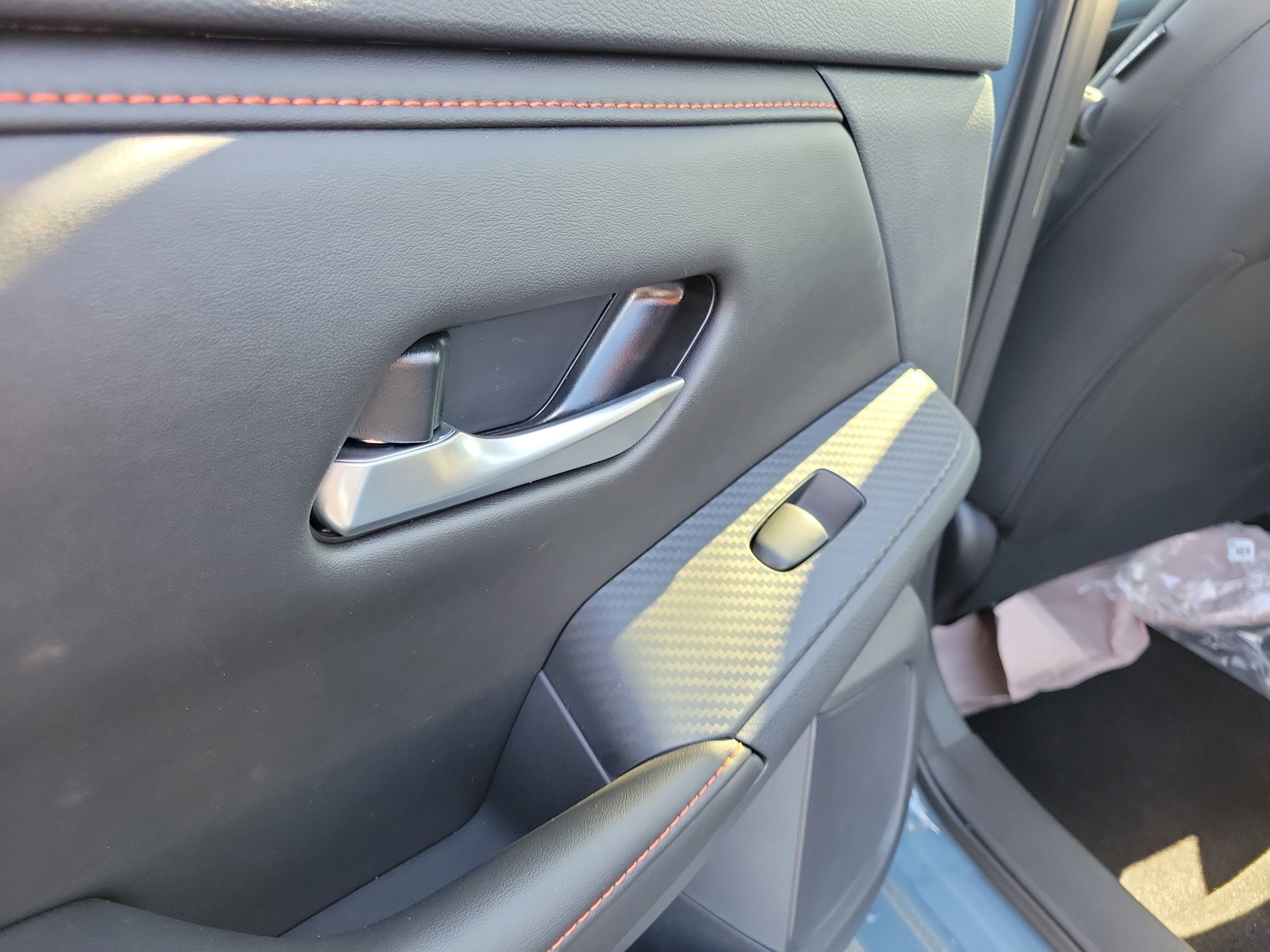 New 2025 Nissan Sentra SR w/ SR Premium Package FWD image 13