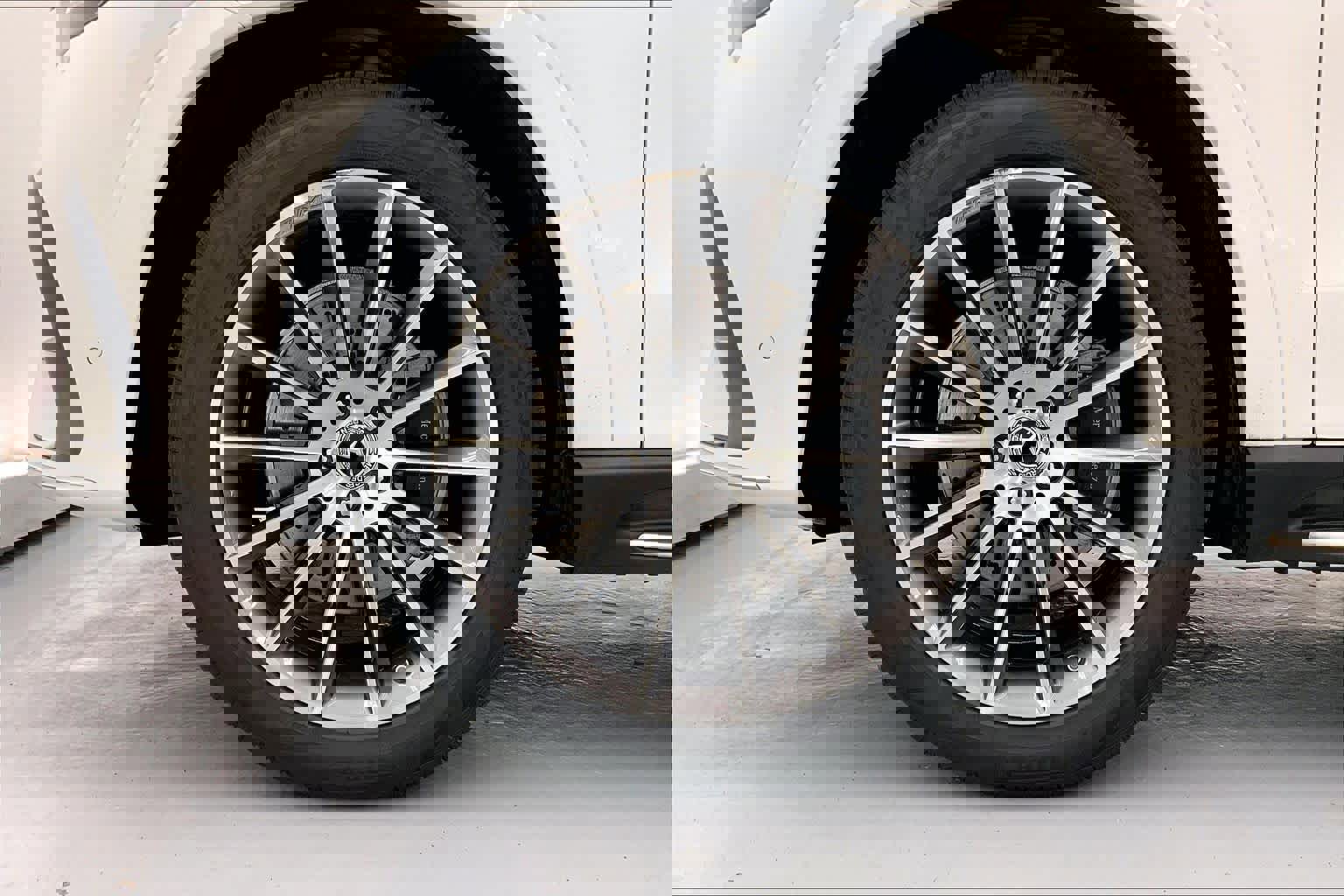 Used 2024 Mercedes-Benz GLE 450e 4MATIC image 8