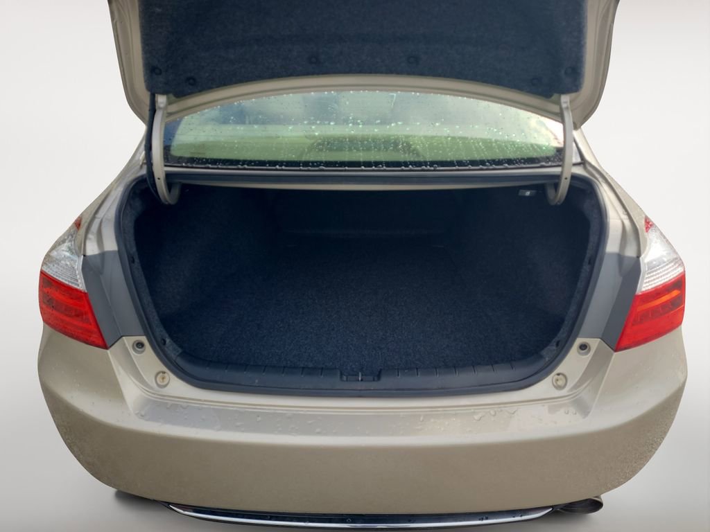 Used 2013 Honda Accord EX-L image 17