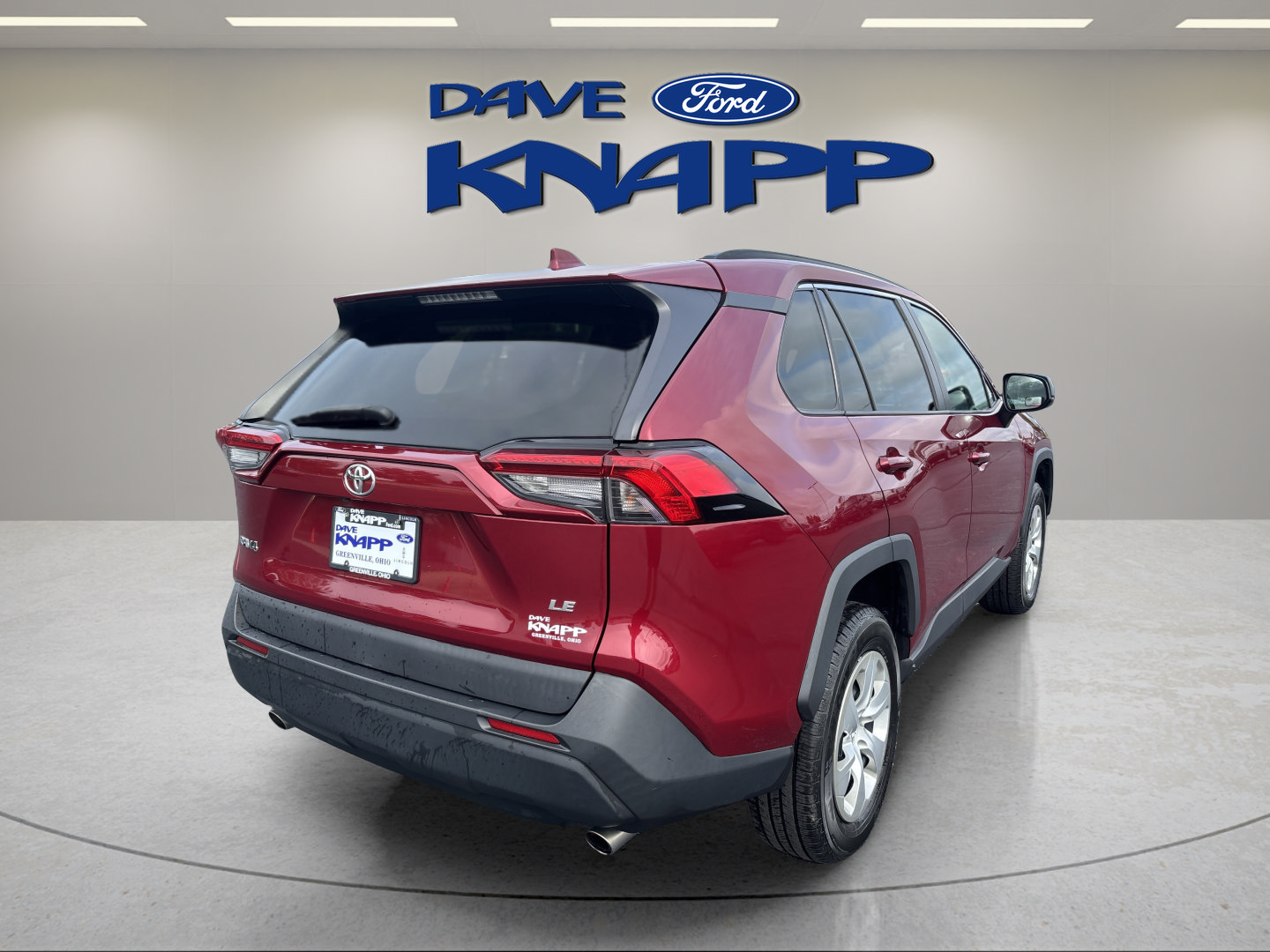 Used 2019 Toyota RAV4 LE w/ Carpet Mat Package FWD image 7