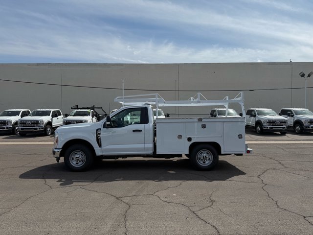 New 2026 Ford F250 XL w/ XL Chrome Package image 4