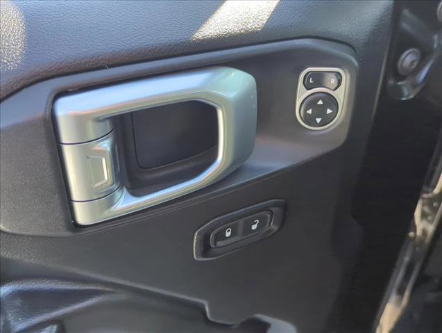 Used 2018 Jeep Wrangler Unlimited Sport S image 11