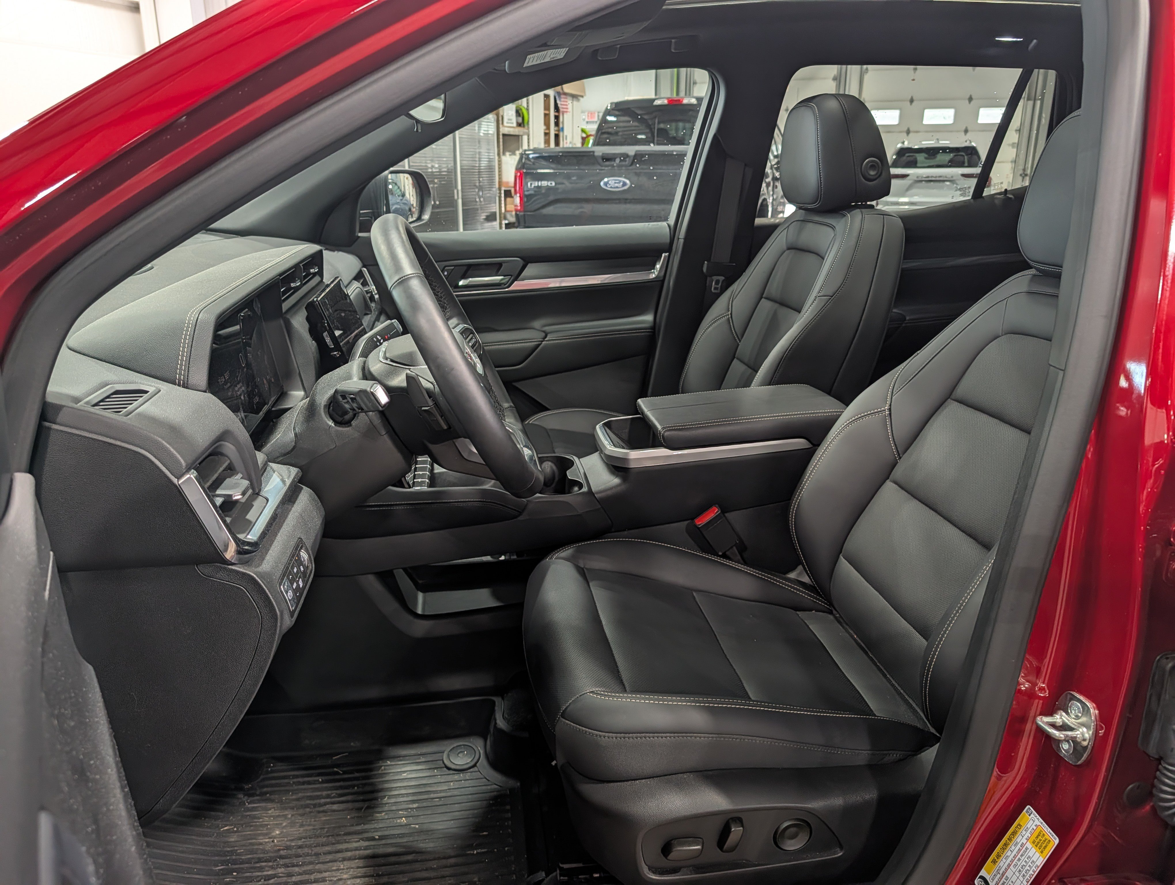 Used 2026 GMC Terrain Elevation w/ Elevation Premium Package AWD/4WD image 7