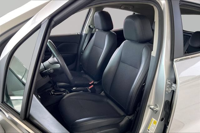 Used 2022 Buick Encore Preferred w/ Safety Package AWD/4WD image 15
