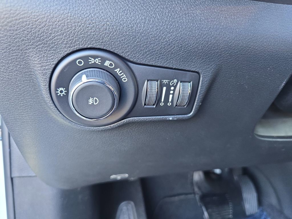 New 2026 Jeep Compass Latitude image 25