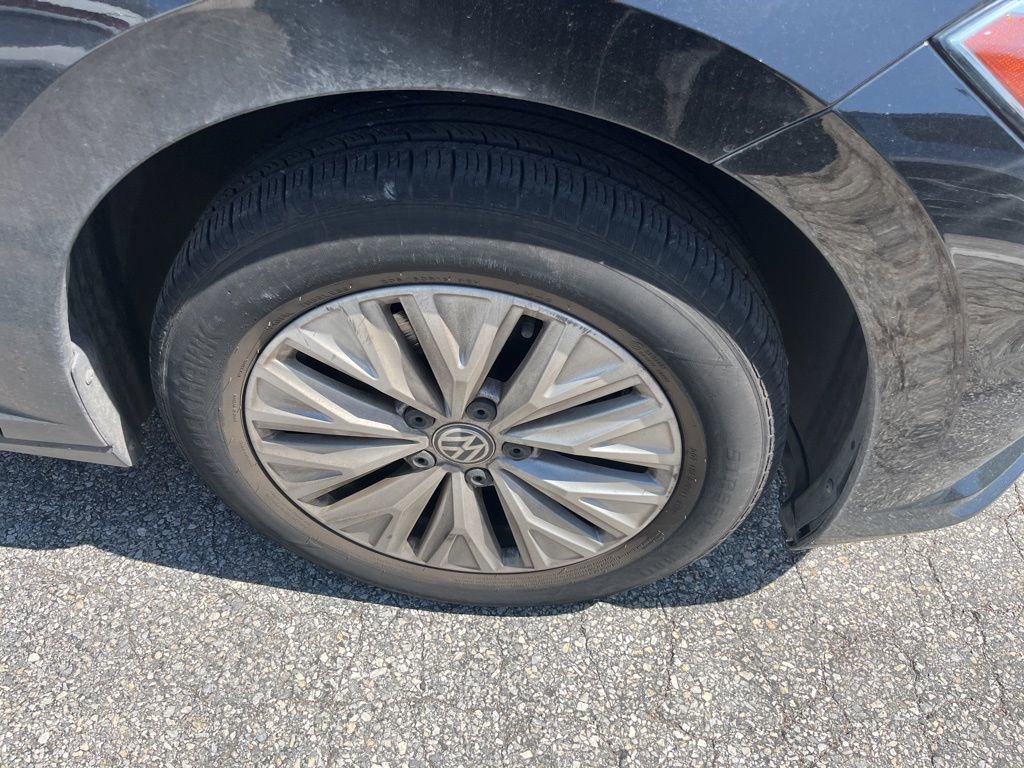 Used 2019 Volkswagen Jetta S w/ Driver Assistance Package FWD image 3