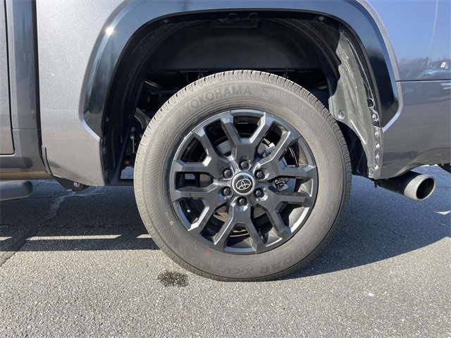 Used 2024 Toyota Tundra Platinum image 9