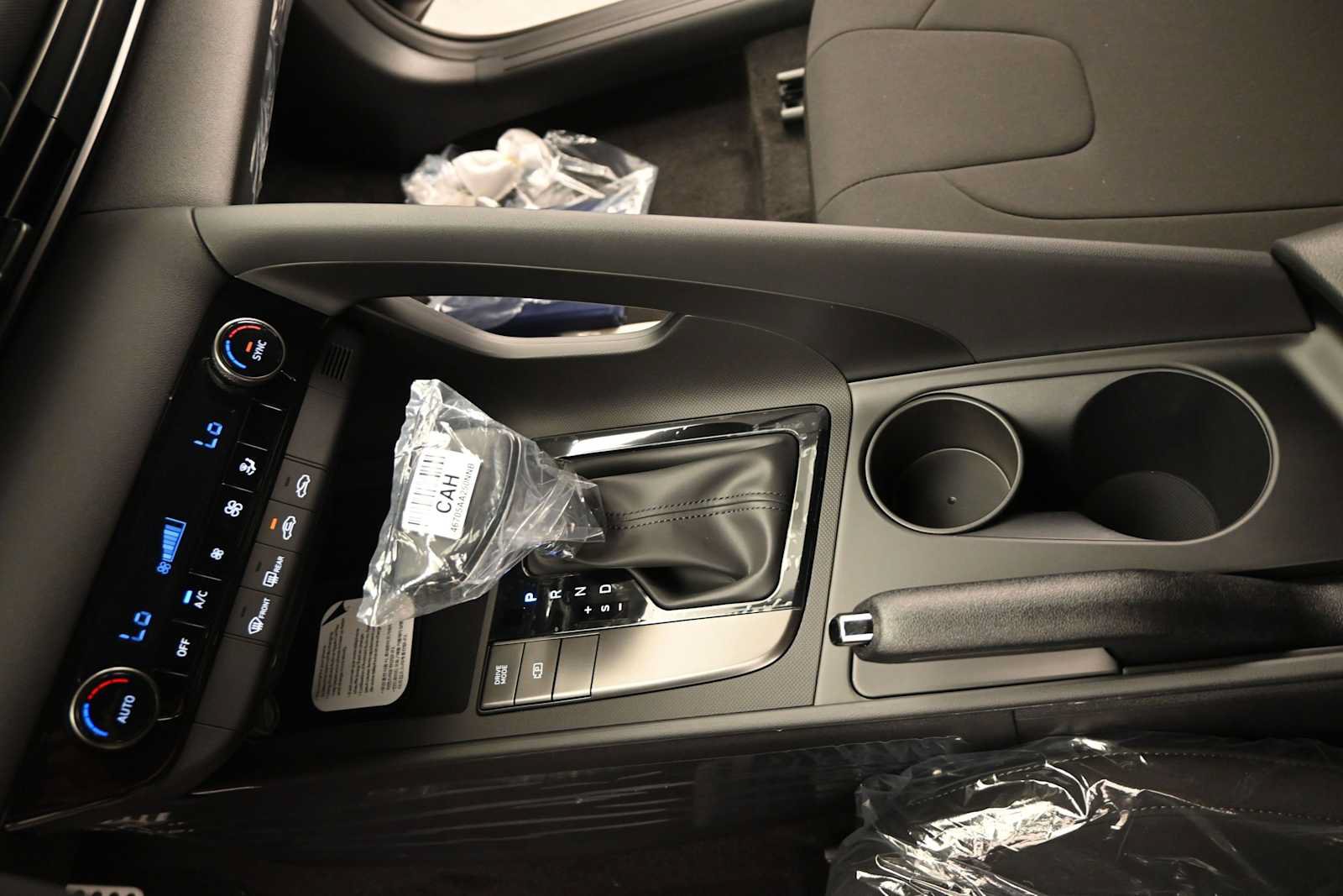New 2026 Hyundai Elantra Sport FWD image 21
