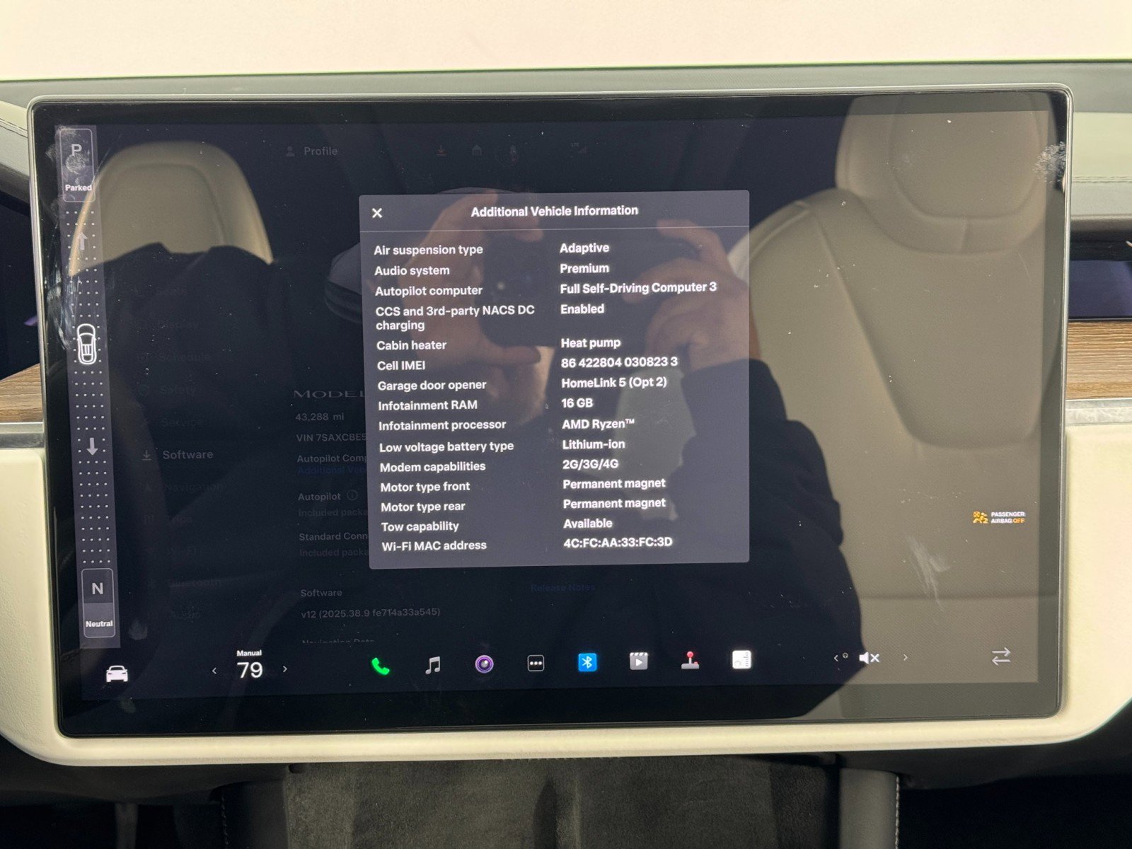Used 2022 Tesla Model X image 31