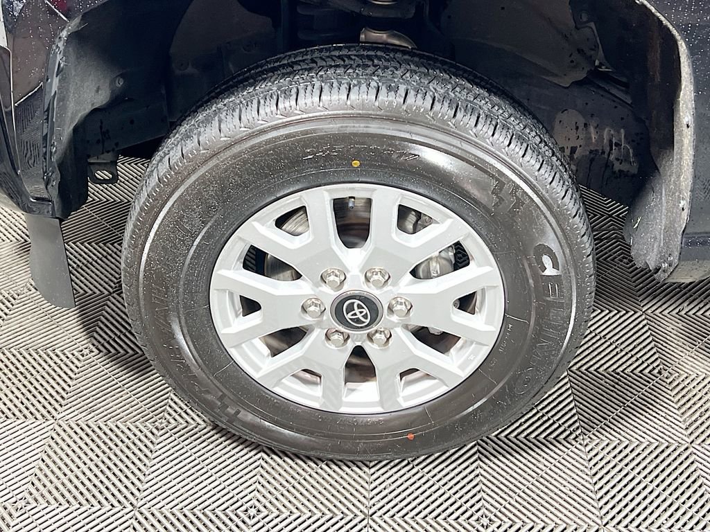 Certified 2024 Toyota Tacoma SR5 image 26