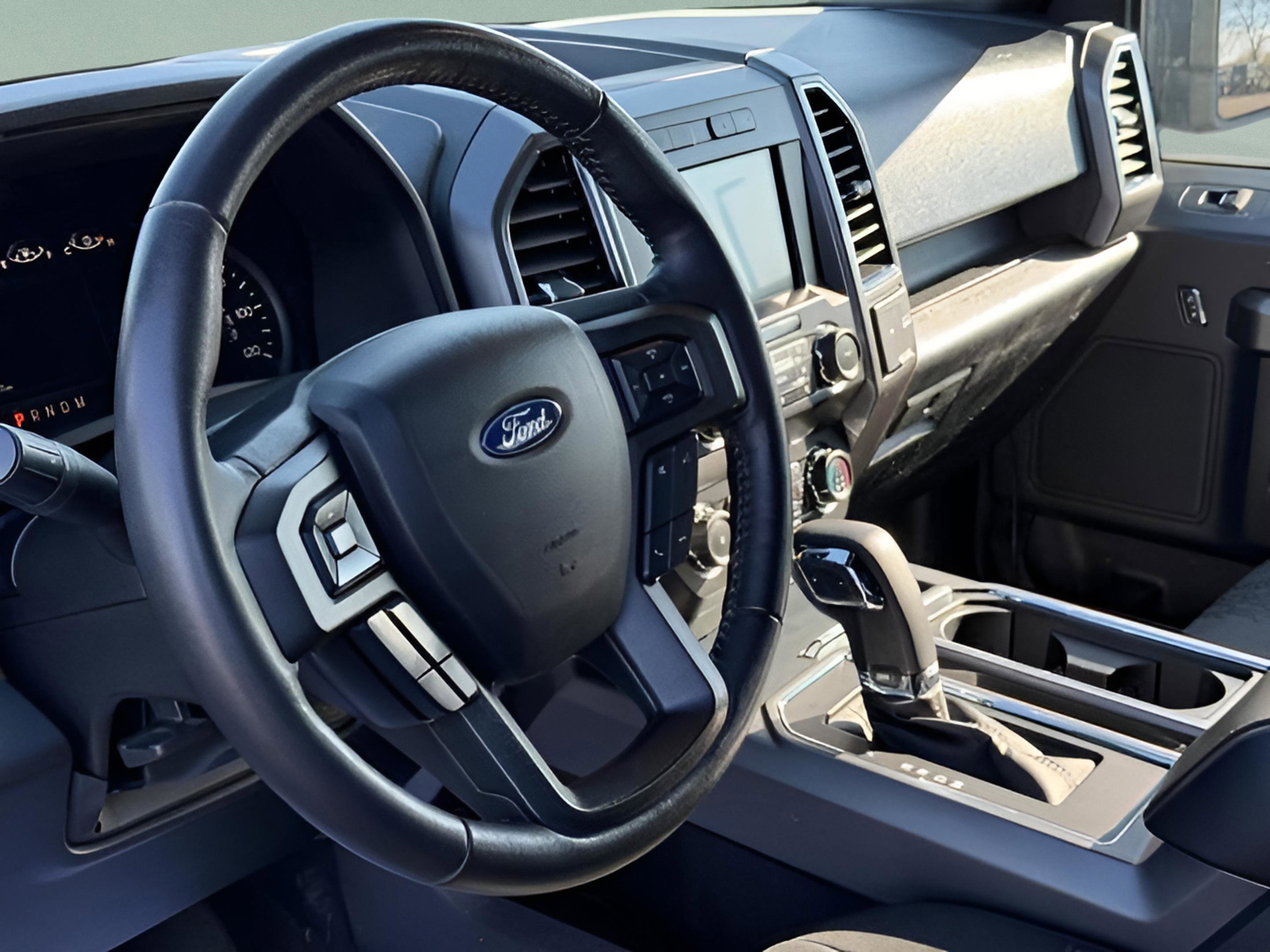 Used 2020 Ford F150 XLT w/ Equipment Group 302A Luxury AWD/4WD image 18