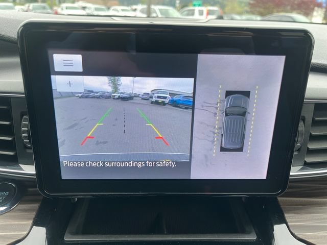 Used 2022 Ford Explorer Limited w/ Equipment Group 301A AWD/4WD image 26