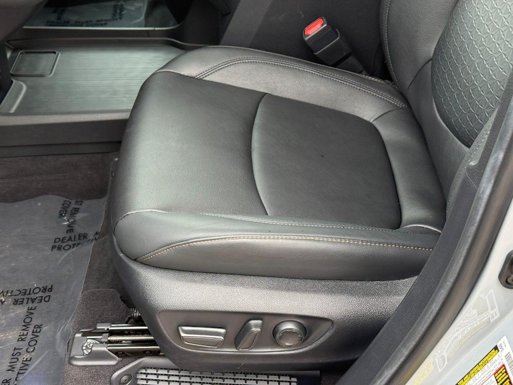 Certified 2026 Toyota Sienna XLE Woodland Edition AWD/4WD image 18