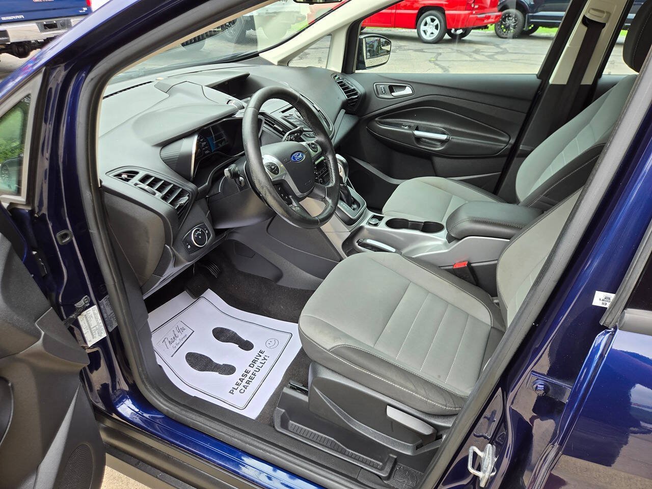 Used 2016 Ford C-MAX SE w/ Interior Protection Package FWD image 9