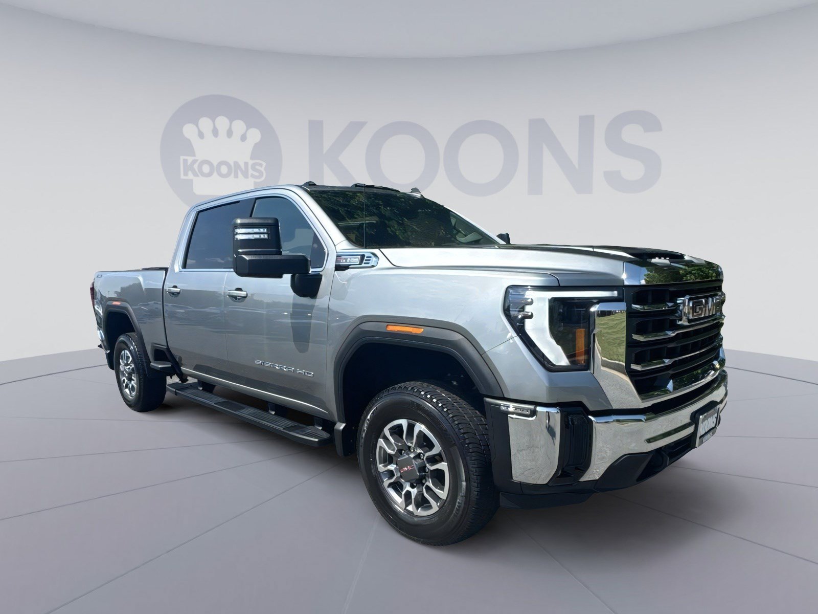 Used 2025 GMC Sierra 3500 SLE w/ SLE Value Package AWD/4WD image 10