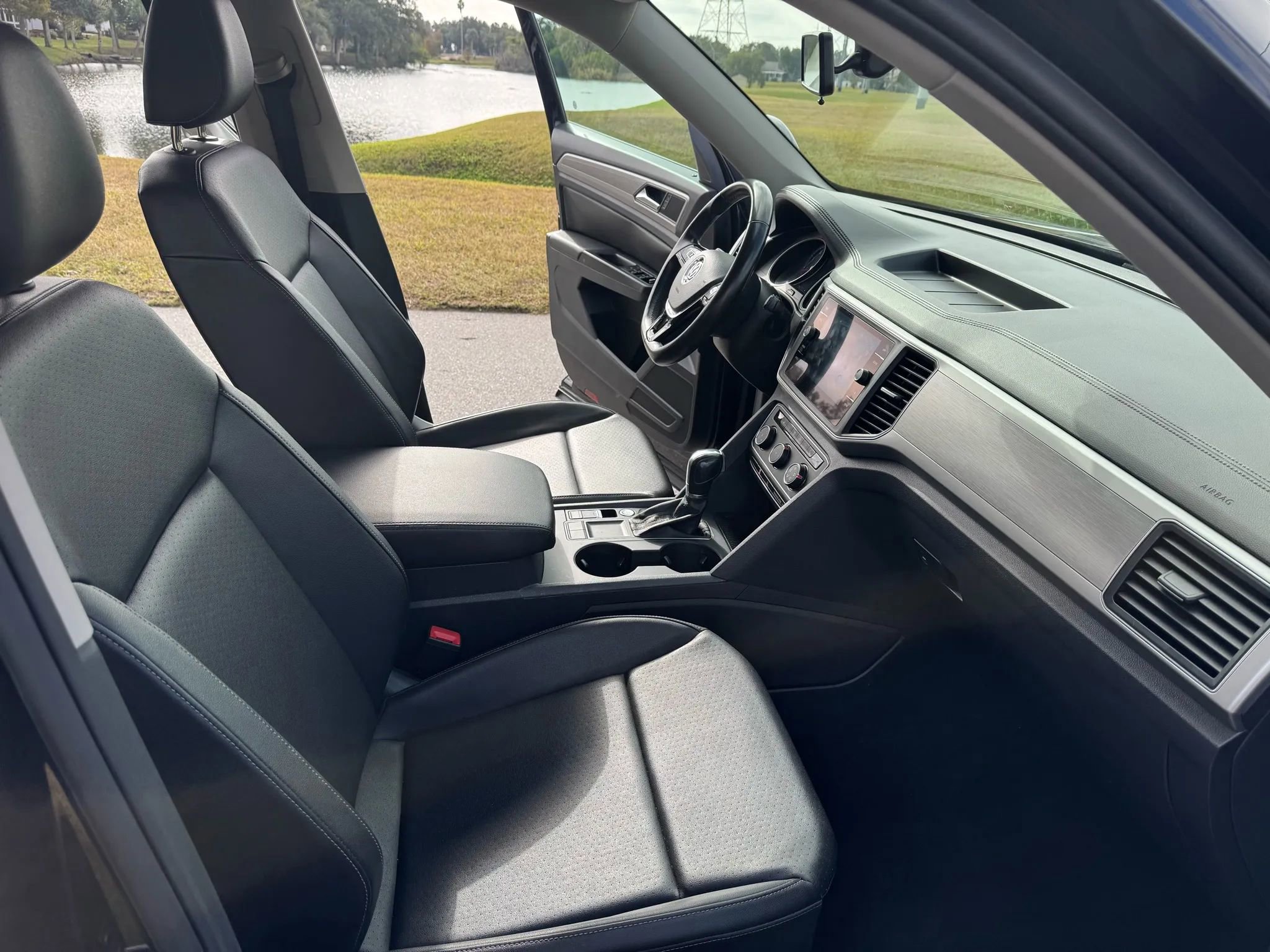 Used 2018 Volkswagen Atlas SE image 10