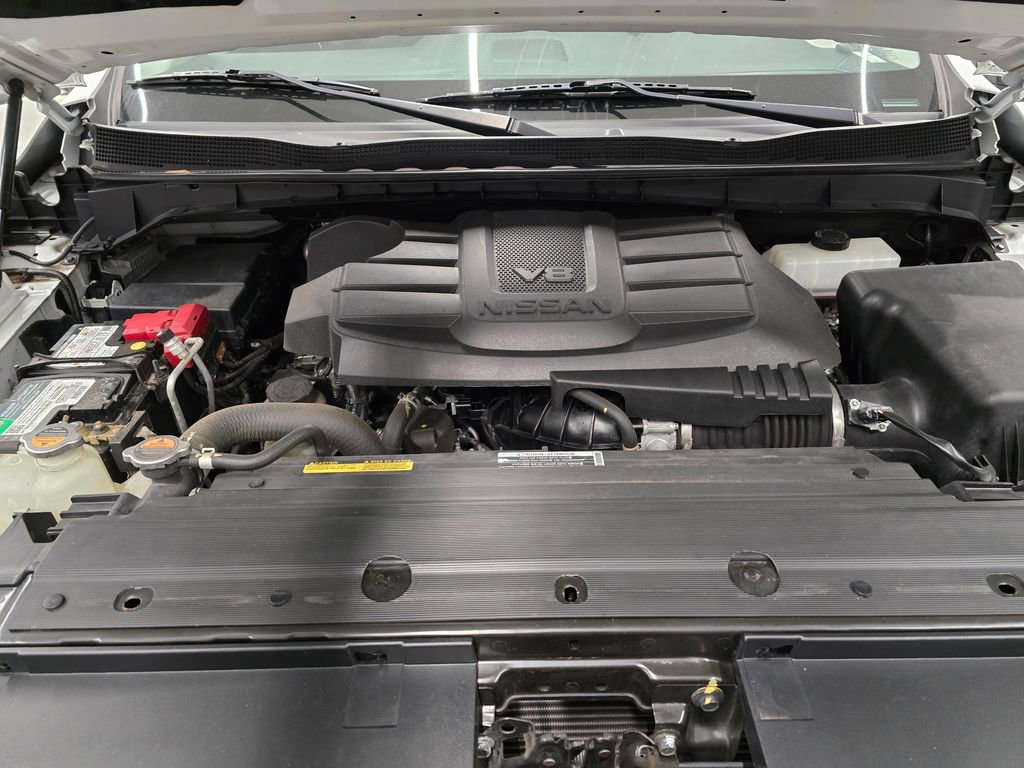 Used 2022 Nissan Titan S image 12