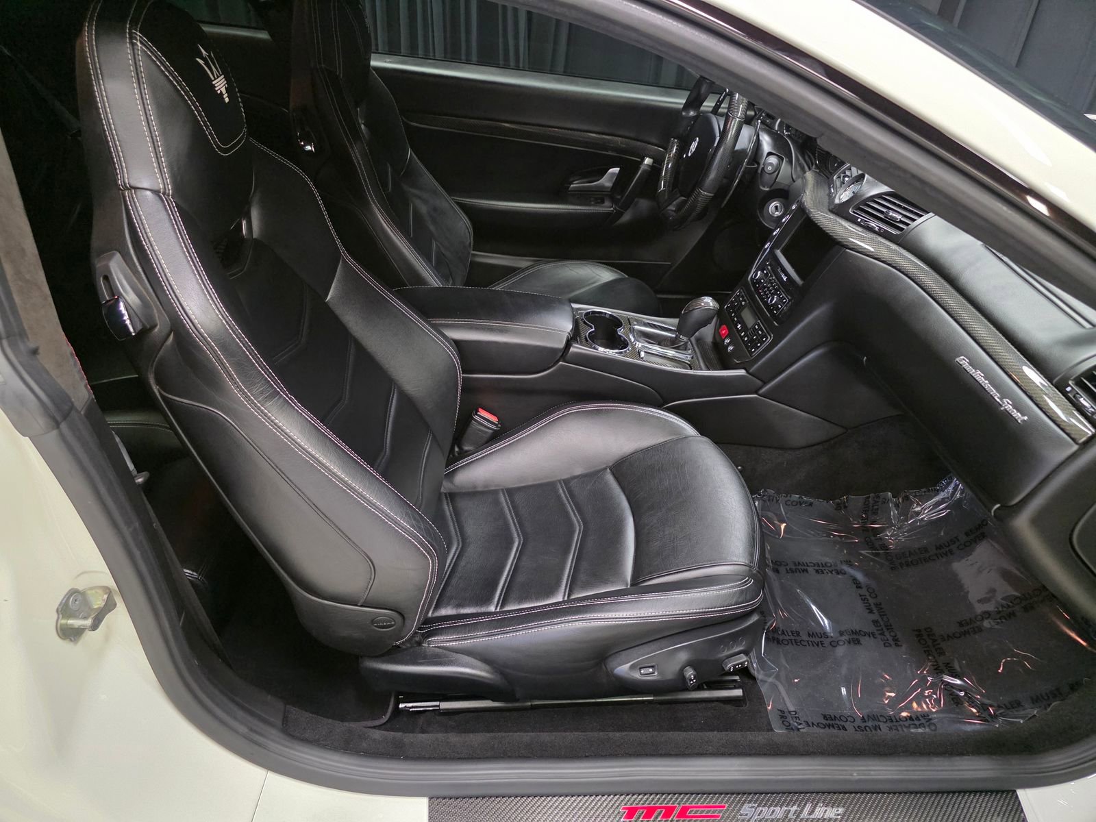 Used 2015 Maserati GranTurismo Sport RWD image 29