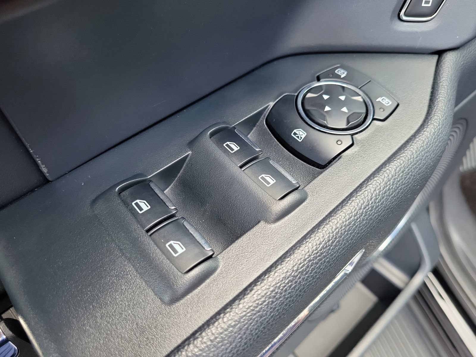 Certified 2023 Ford Expedition XLT RWD image 15