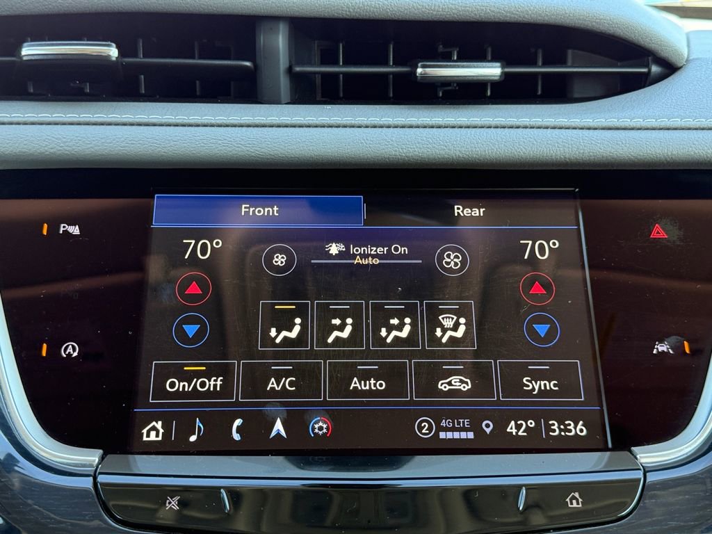 Used 2024 Cadillac XT6 Premium Luxury image 17