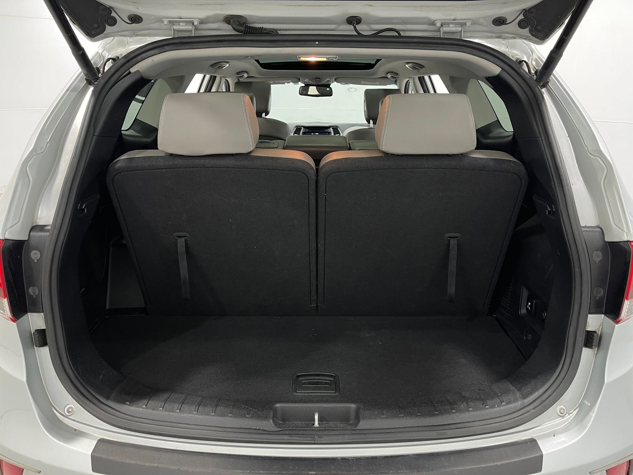 Used 2017 Hyundai Santa Fe FWD w/ SE Ultimate Tech Package 03 image 25