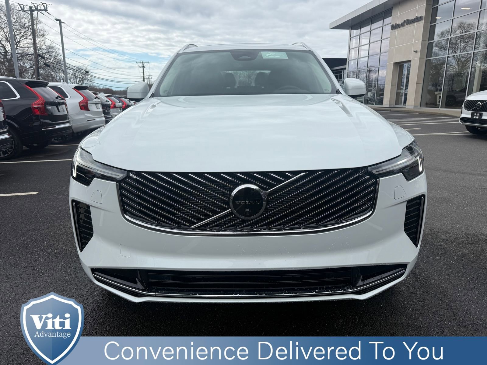 New 2026 Volvo XC90 B6 Plus w/ Protection Package image 3