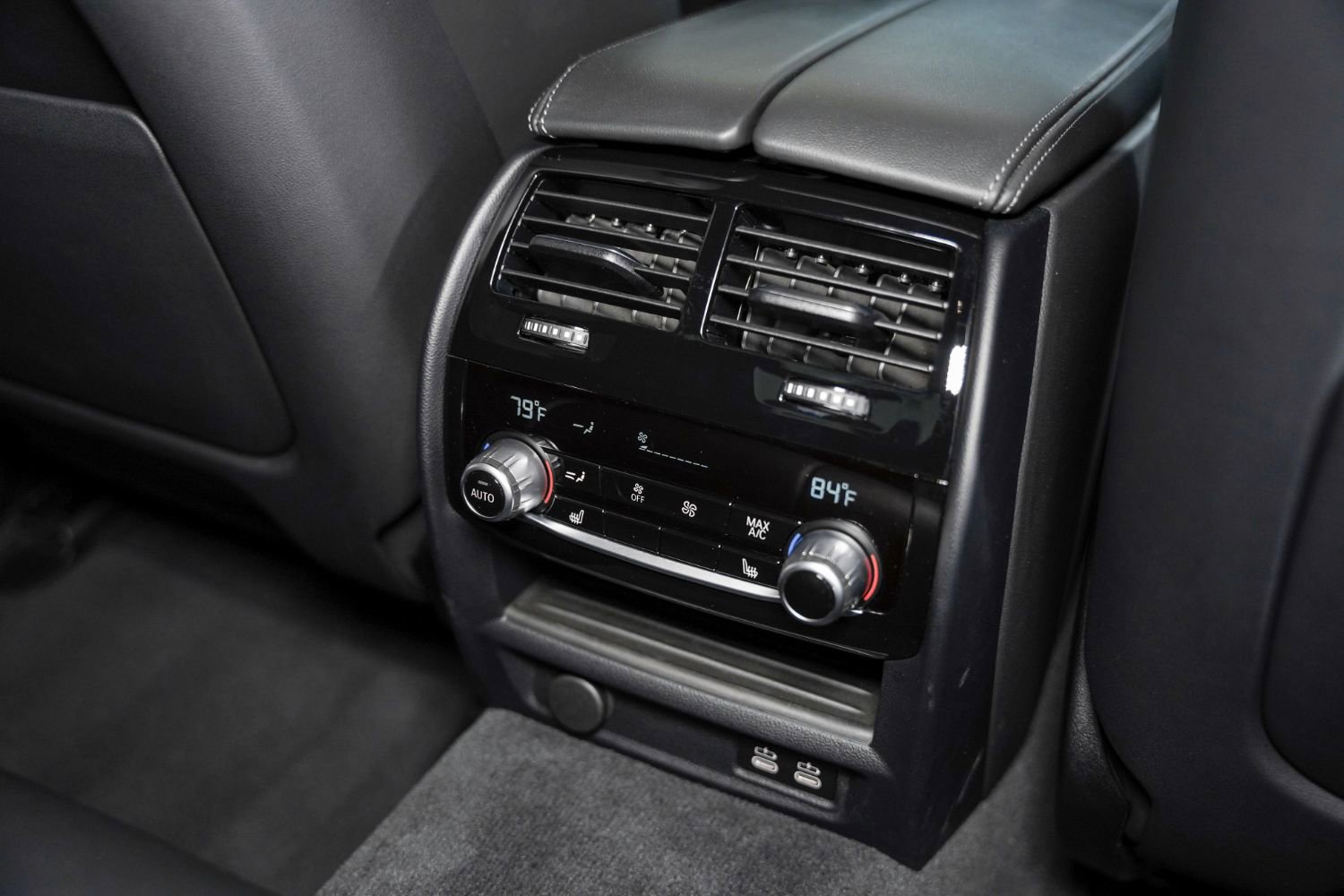 Used 2020 BMW M5 w/ Executive Package image 39