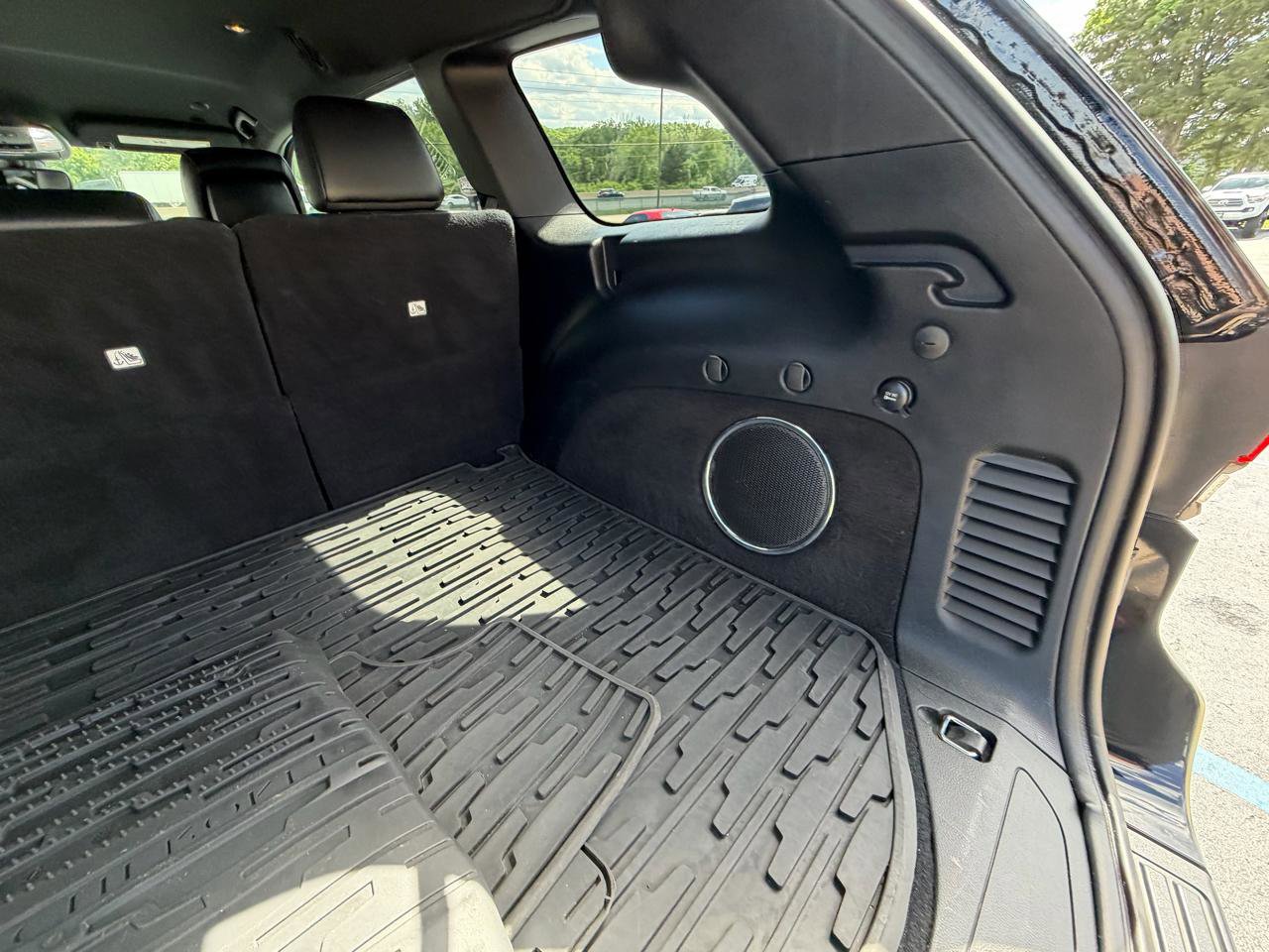 Used 2018 Jeep Grand Cherokee Altitude AWD/4WD image 30