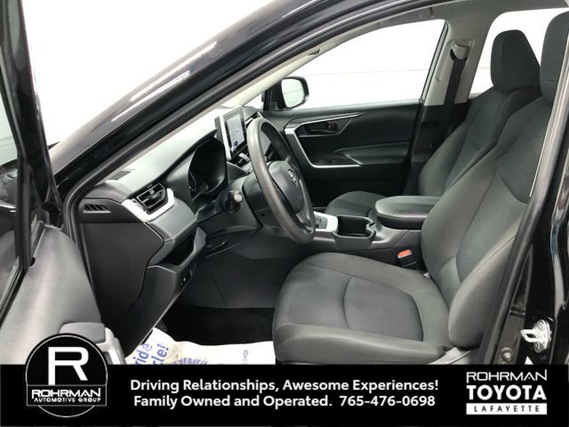 Used 2024 Toyota RAV4 LE AWD/4WD image 11