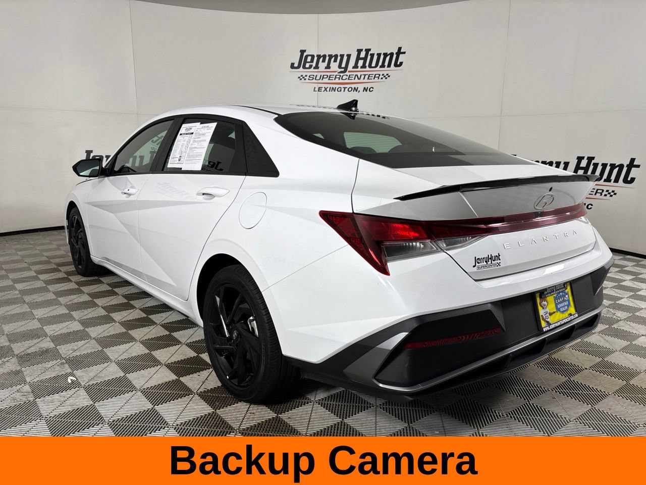 Used 2026 Hyundai Elantra Sport FWD image 9