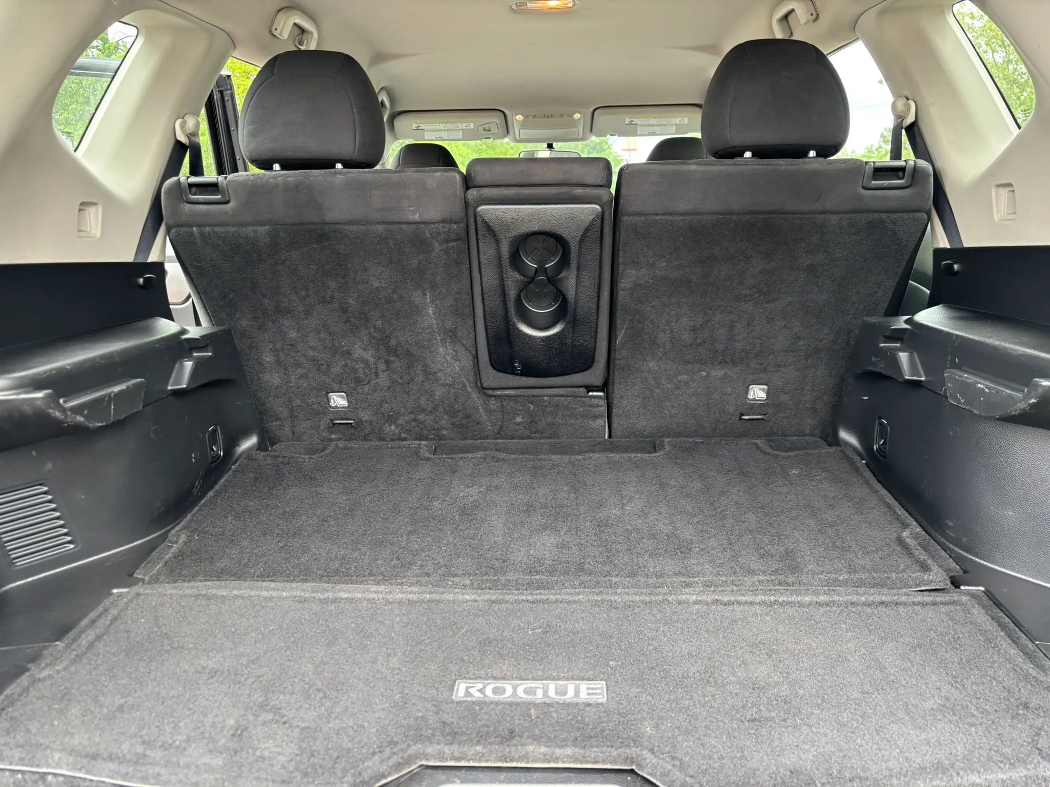 Used 2015 Nissan Rogue S image 12