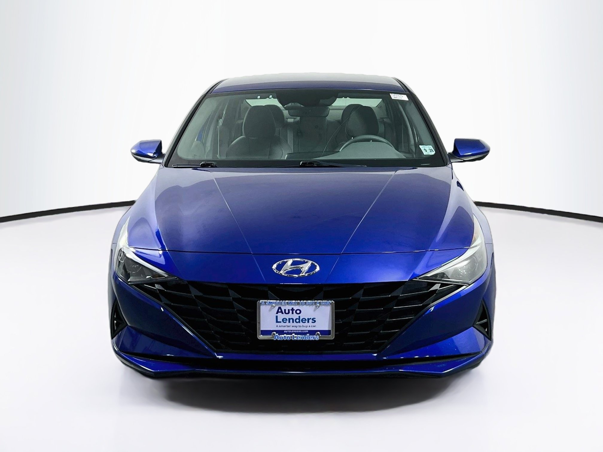 Used 2023 Hyundai Elantra SEL FWD image 2