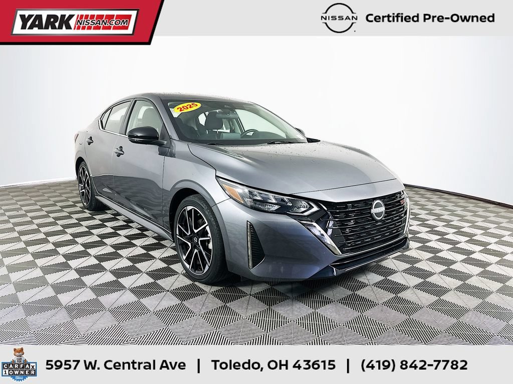 Certified 2025 Nissan Sentra SR FWD image 1