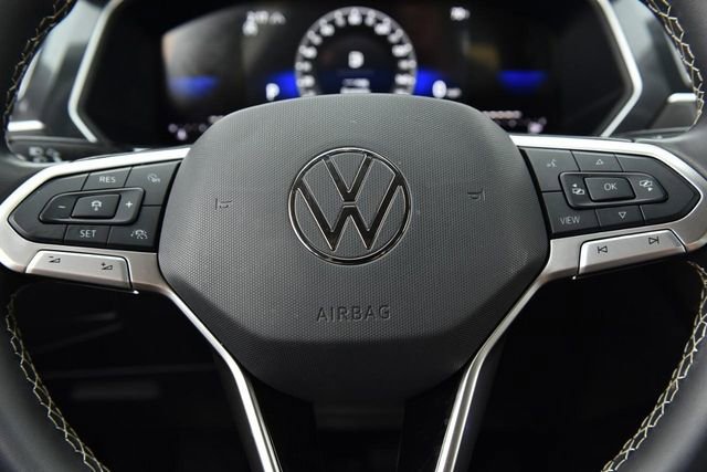 Certified 2024 Volkswagen Tiguan SE AWD/4WD image 19