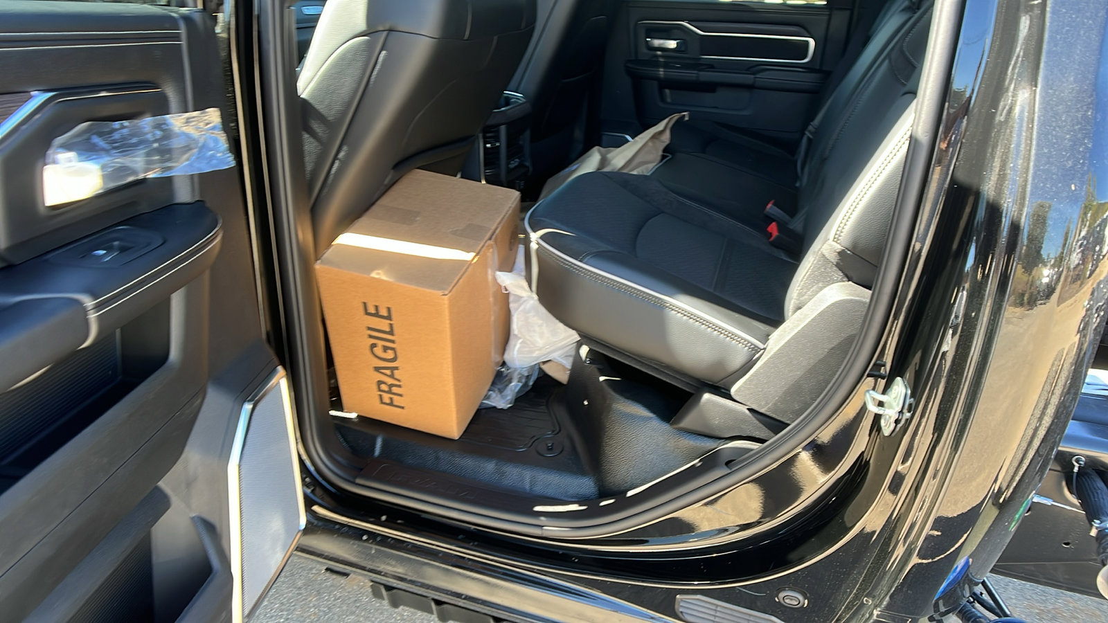 New 2026 RAM 3500 Big Horn w/ Laramie Trim Package image 20