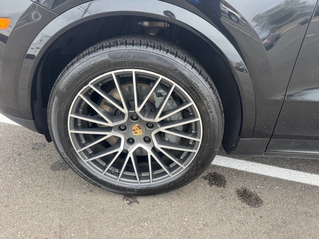 Used 2019 Porsche Cayenne S AWD/4WD image 22