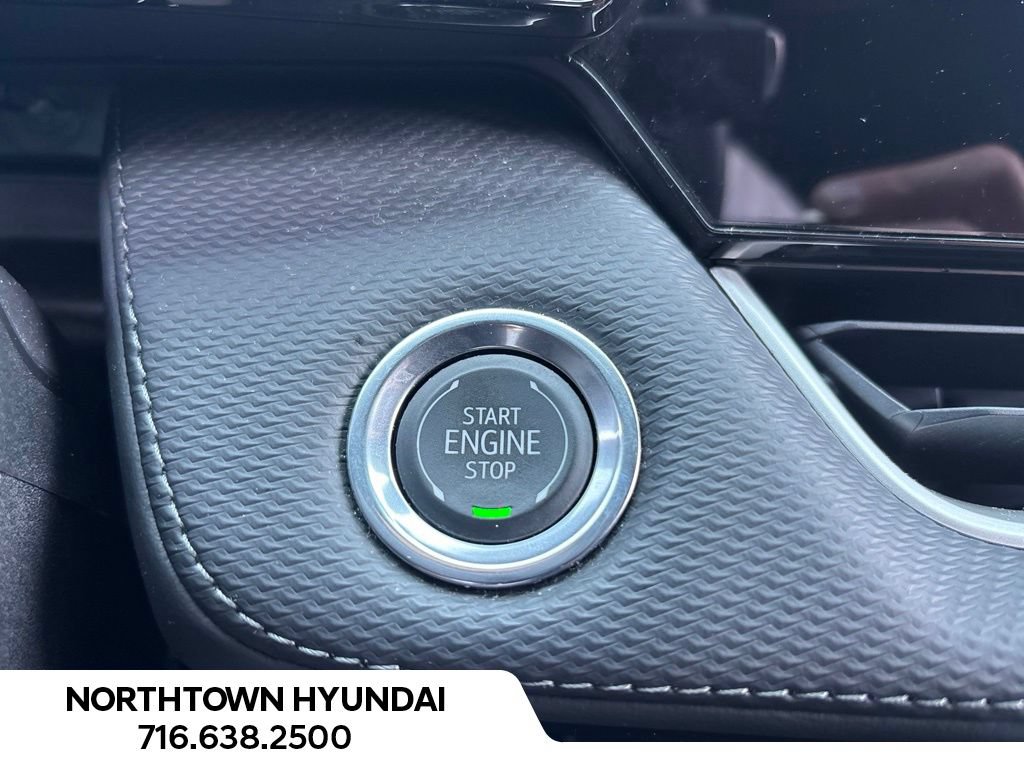 Used 2026 Chevrolet Equinox LT AWD/4WD image 24