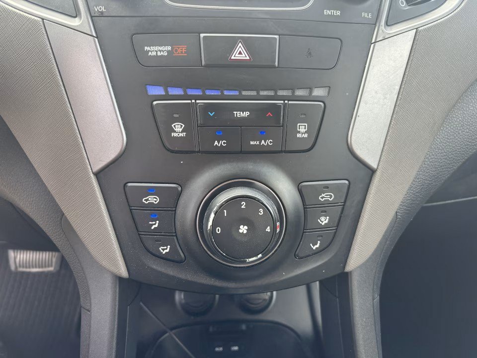 Used 2013 Hyundai Santa Fe Sport 2.0T AWD/4WD image 30