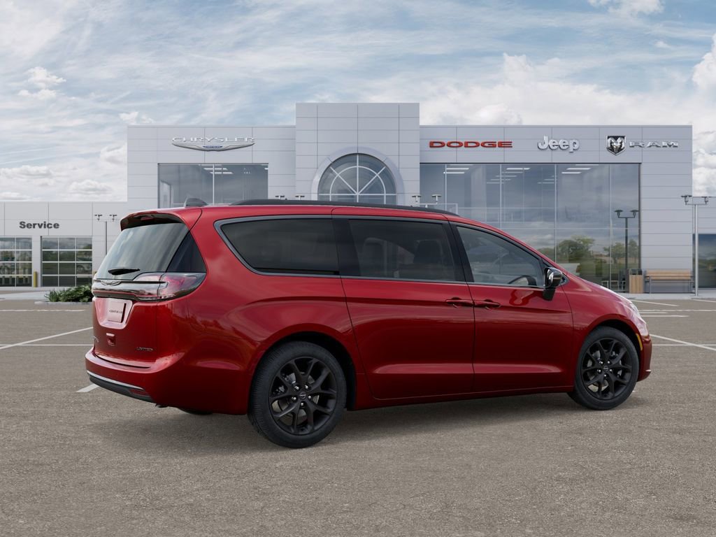 New 2026 Chrysler Pacifica Limited w/ Uconnect Theater Family Group image 4