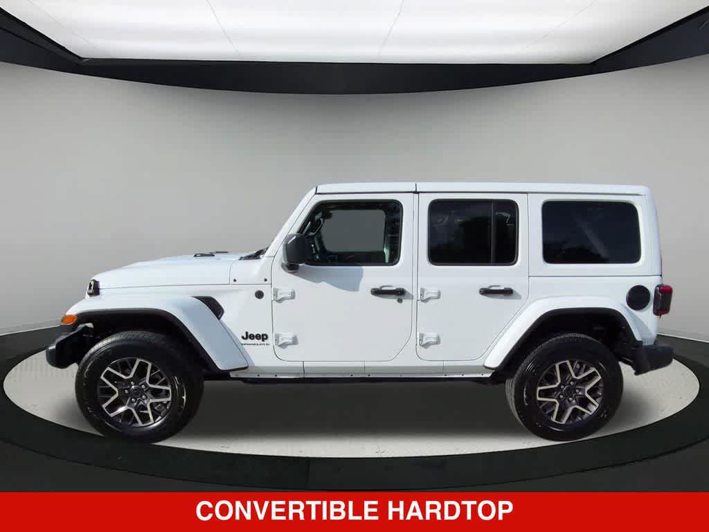 Used 2026 Jeep Wrangler Unlimited Sahara AWD/4WD image 3