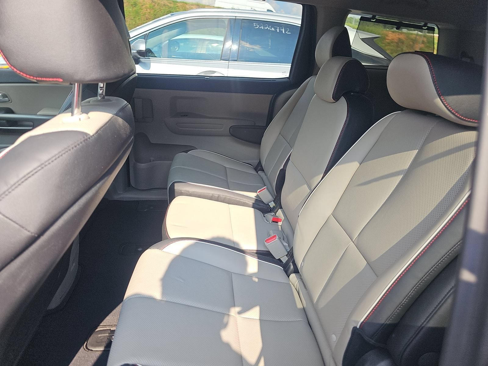 Used 2020 Kia Sedona EX FWD image 8
