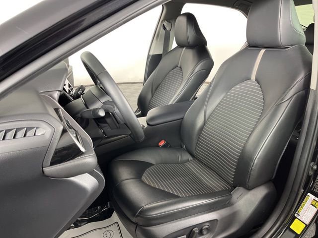 Used 2023 Toyota Camry SE image 18