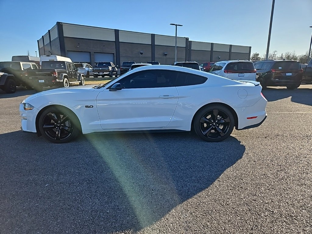 Used 2021 Ford Mustang GT Premium w/ Equipment Group 401A image 4